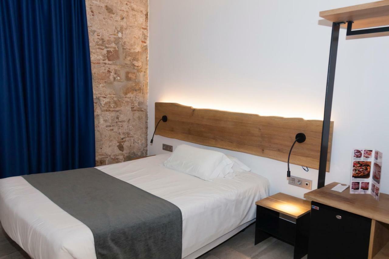 Hostal Paris Barcelona Exterior photo